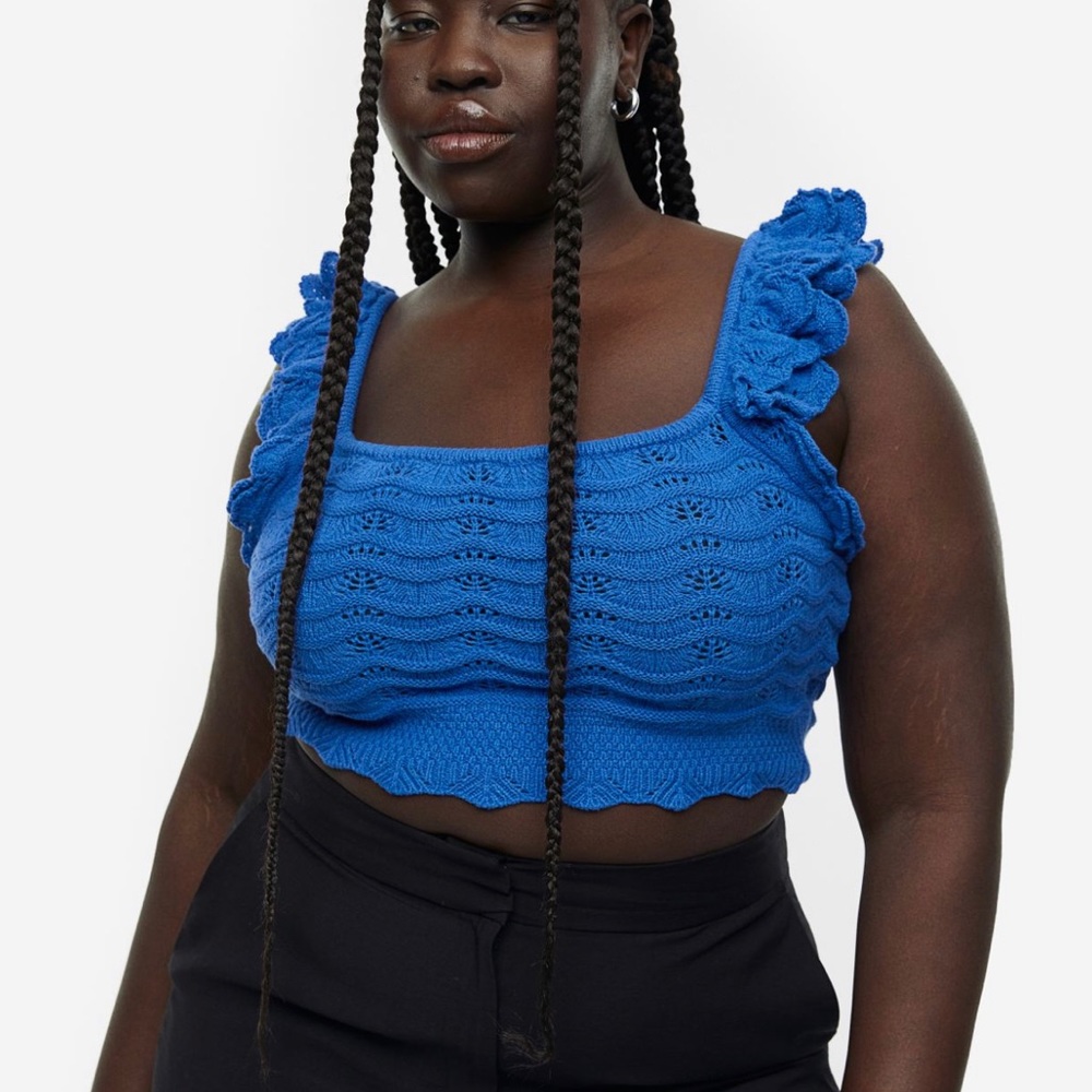 H&M bright blue crochet look crop top size S
